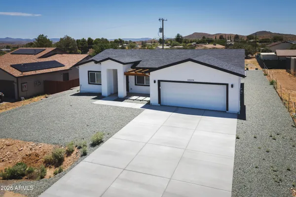 $375,000 | 20599 East Wagon Way, Mayer, AZ 86333
