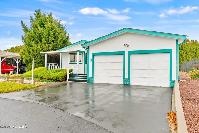$229,000 | 3701 Gun Club Road, Unit 43, Yakima, WA 98901