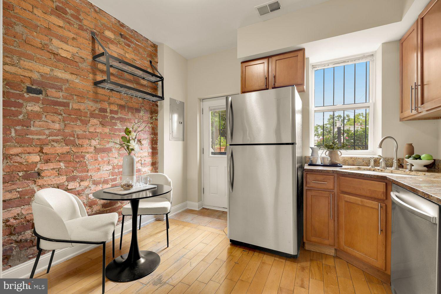 825 L Street Northeast Washington, DC 20002 - Photo 11 of 26