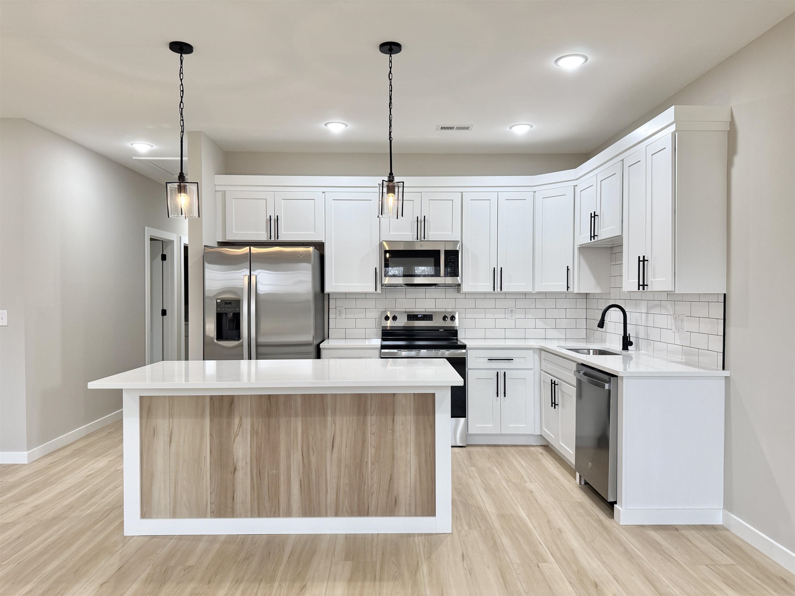 825 Campobello-Gramling School Road Campobello, SC 29322 - Photo 5 of 25