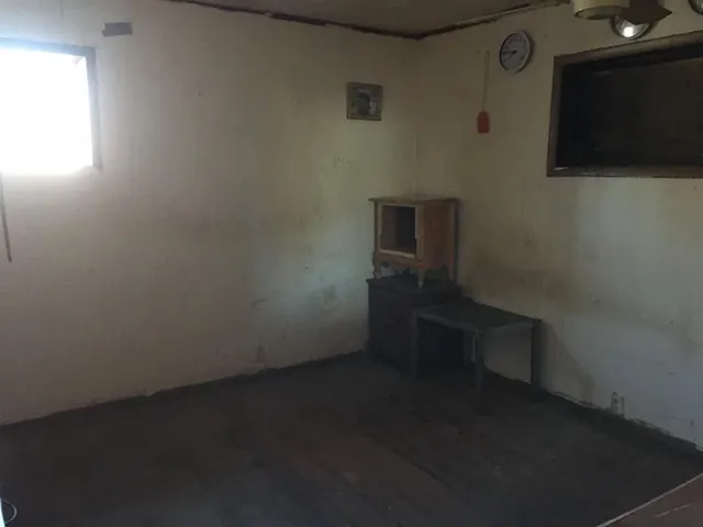 $450 | 705 West 6th Street, Coleman, TX 76834