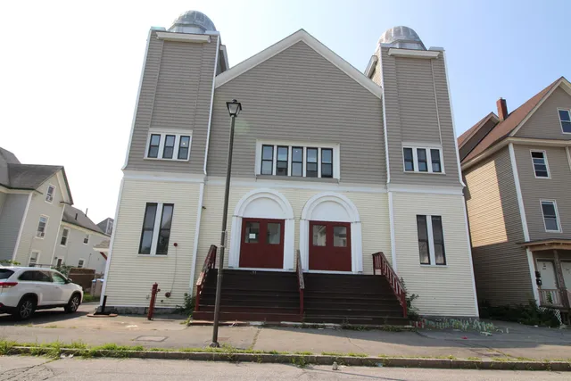 $1,400 | 293 Central Street, Unit 3, Manchester, NH 03103