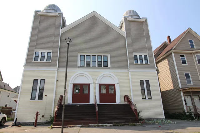 $1,400 | 293 Central Street, Unit 3, Manchester, NH 03103