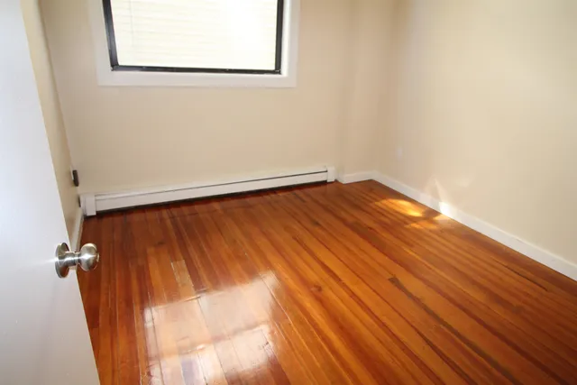 $1,400 | 293 Central Street, Unit 3, Manchester, NH 03103