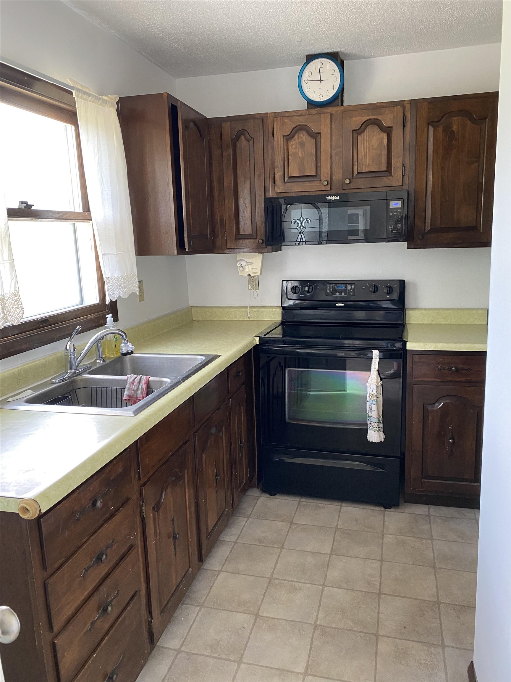 1975 Rau Road Alger, MI 48610 - Photo 7 of 18 1912353-6.JPG
