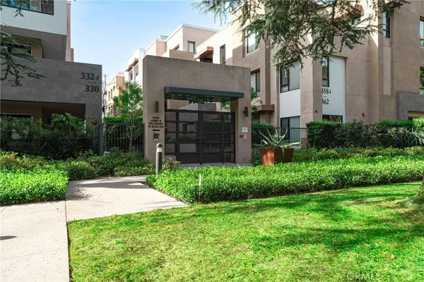 $2,700,000 | 362 West Green Street, Unit 117, Pasadena, CA 91105