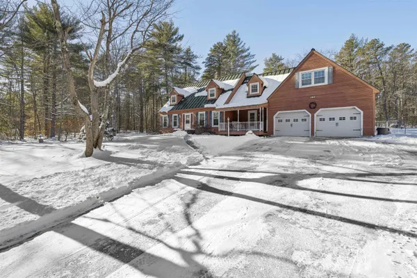 $549,900 | 225 Pine River Path, Effingham, NH 03882