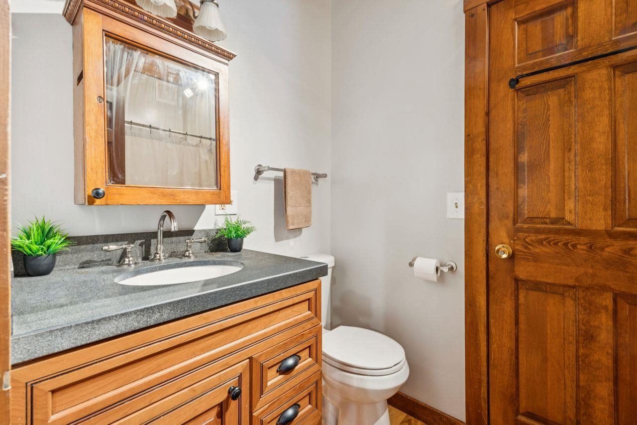 225 Pine River Path Effingham, NH 03882 - Photo 15 of 37