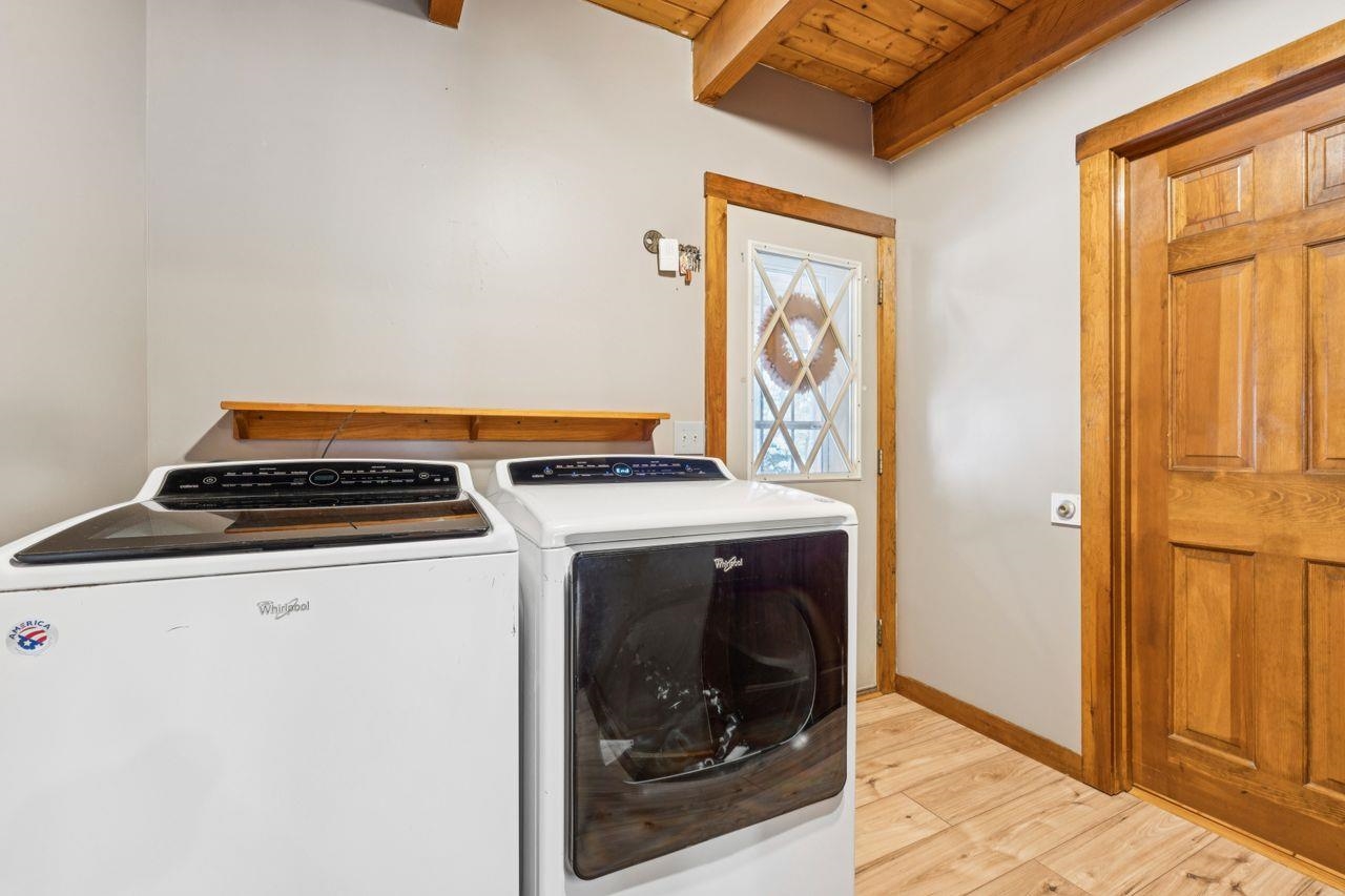 225 Pine River Path Effingham, NH 03882 - Photo 17 of 37