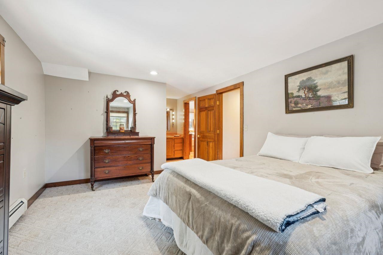 225 Pine River Path Effingham, NH 03882 - Photo 19 of 37