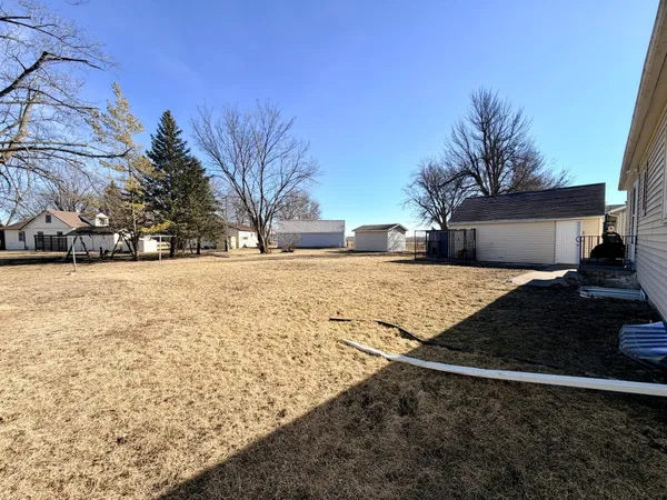 $215,000 | 506 Frontier Road, Brewster, MN 56119