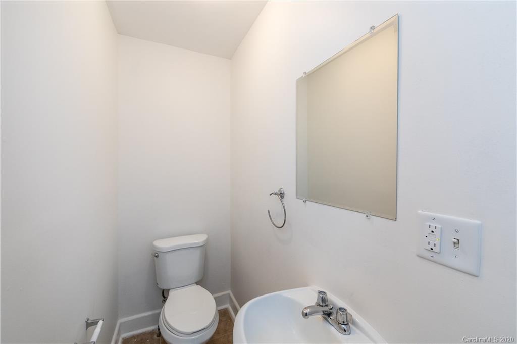 2816 Tuckaseegee Road Charlotte, NC 28208 - Photo 12 of 36 Gallery Image 12