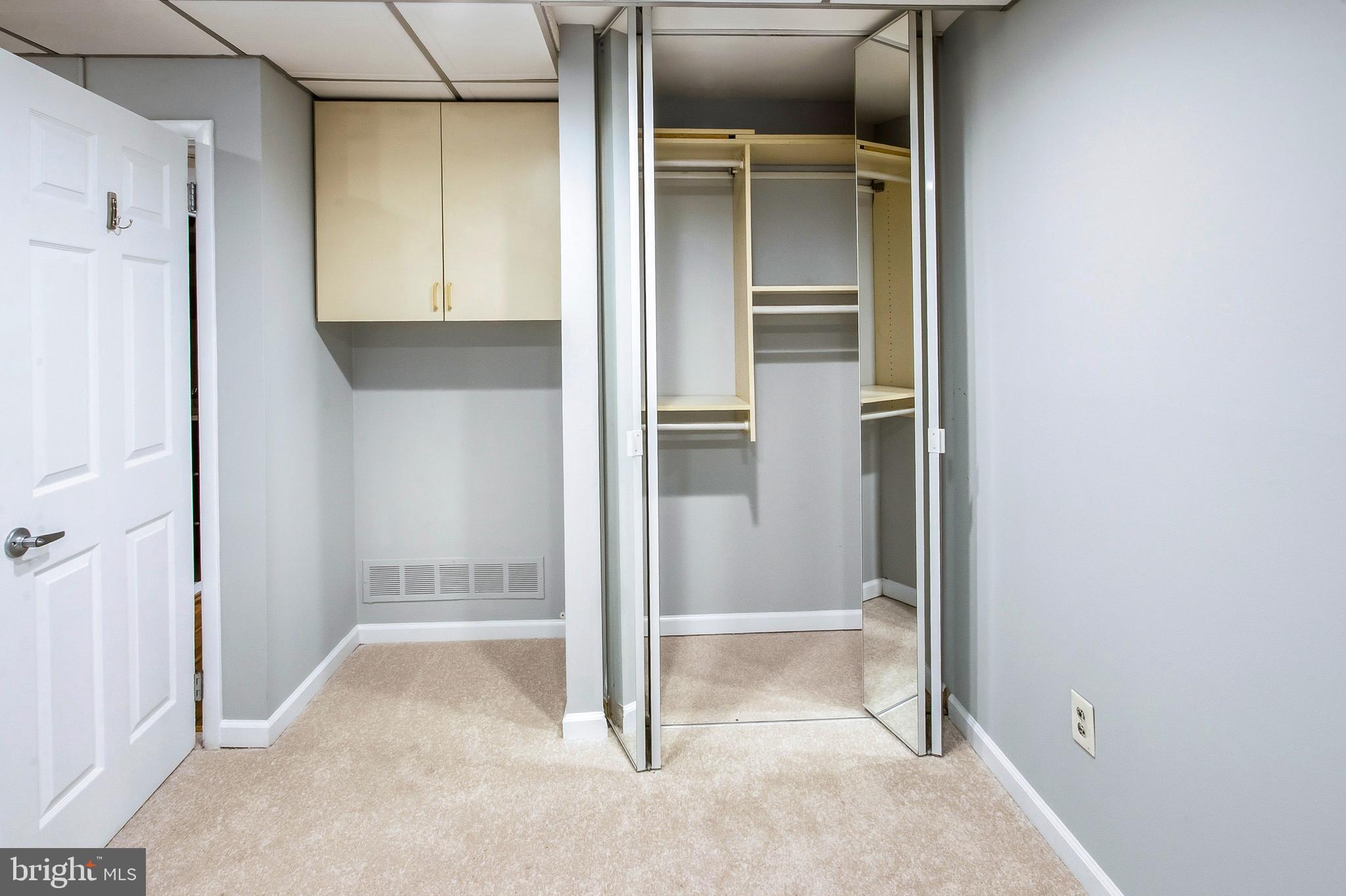 141 Chelsea Circle Clementon, NJ 08021 - Photo 13 of 17 Closet with custom organizers in Office