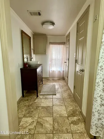 $156,000 | 1633 Northeast New Sight Drive, Brookhaven, MS 39601