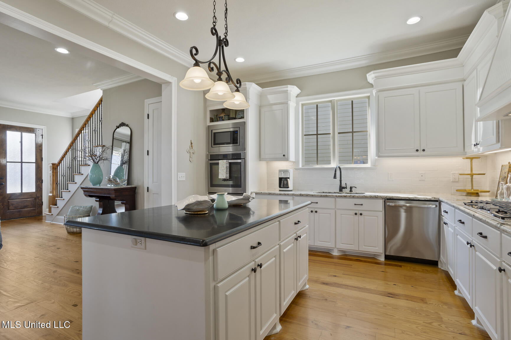 707 Arbor Brandon, MS 39047 - Photo 11 of 49 707 Arbor run-12