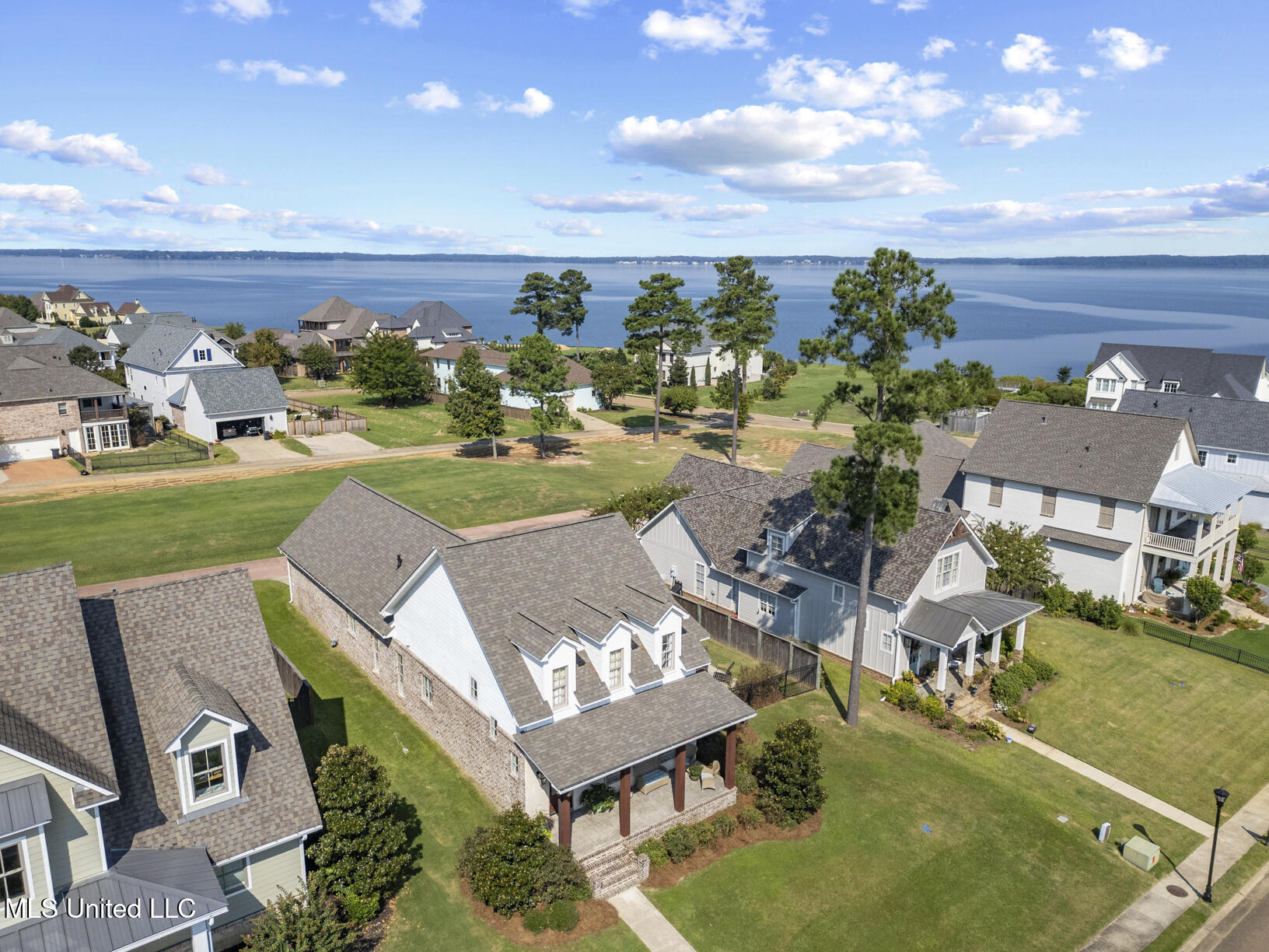 707 Arbor Brandon, MS 39047 - Photo 2 of 49 707 Arbor run Drone-2