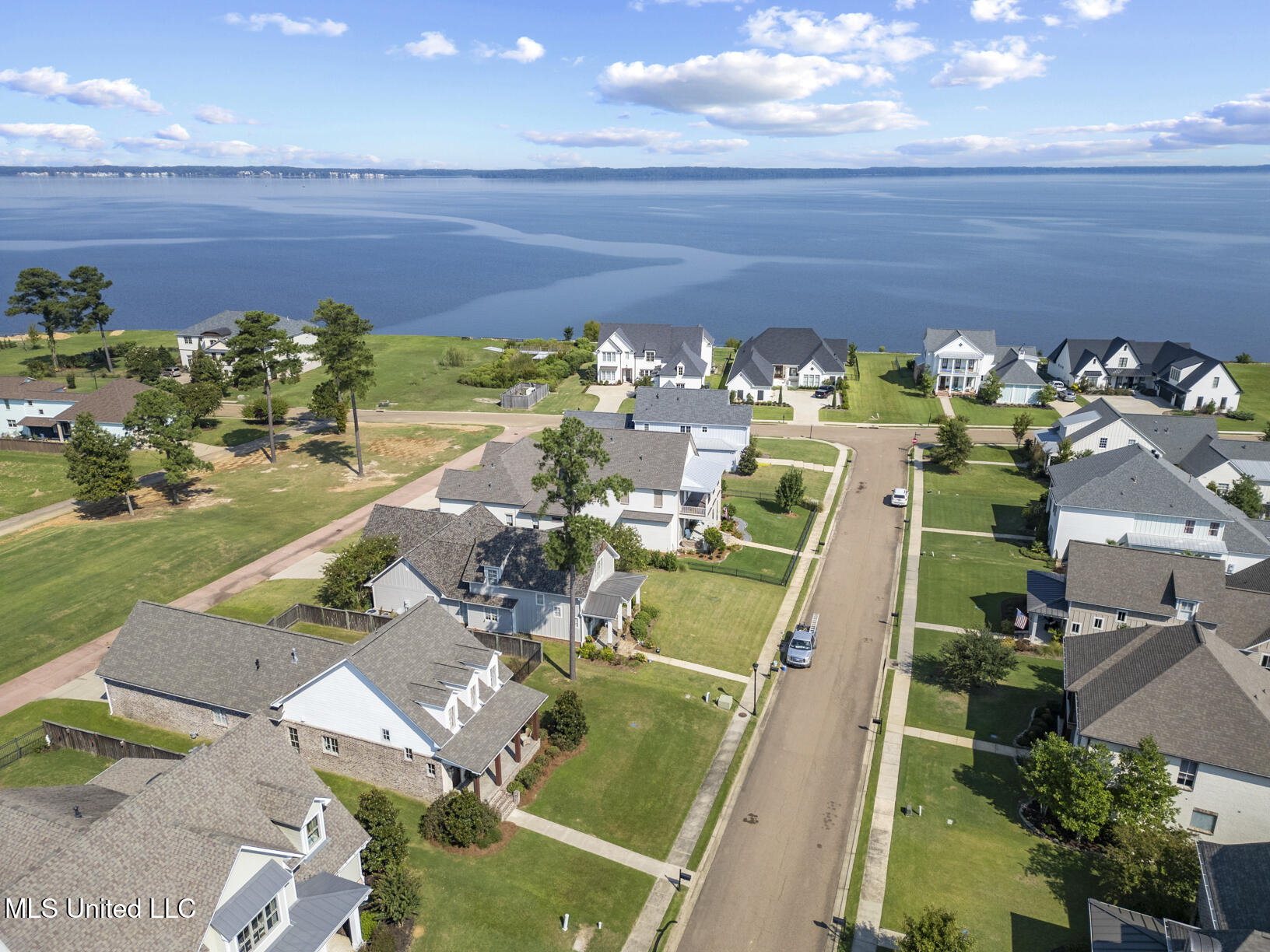 707 Arbor Brandon, MS 39047 - Photo 40 of 49 707 Arbor run Drone-6