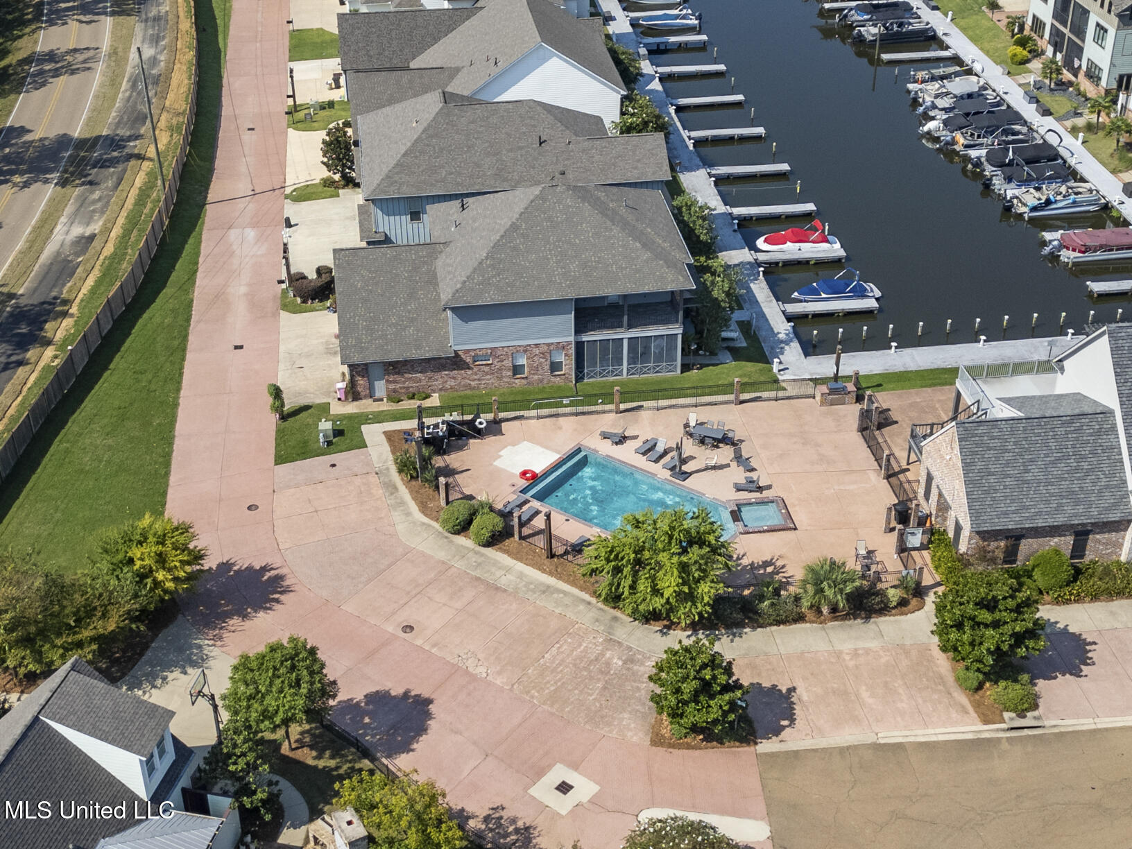 707 Arbor Brandon, MS 39047 - Photo 41 of 49 707 Arbor run Drone-7