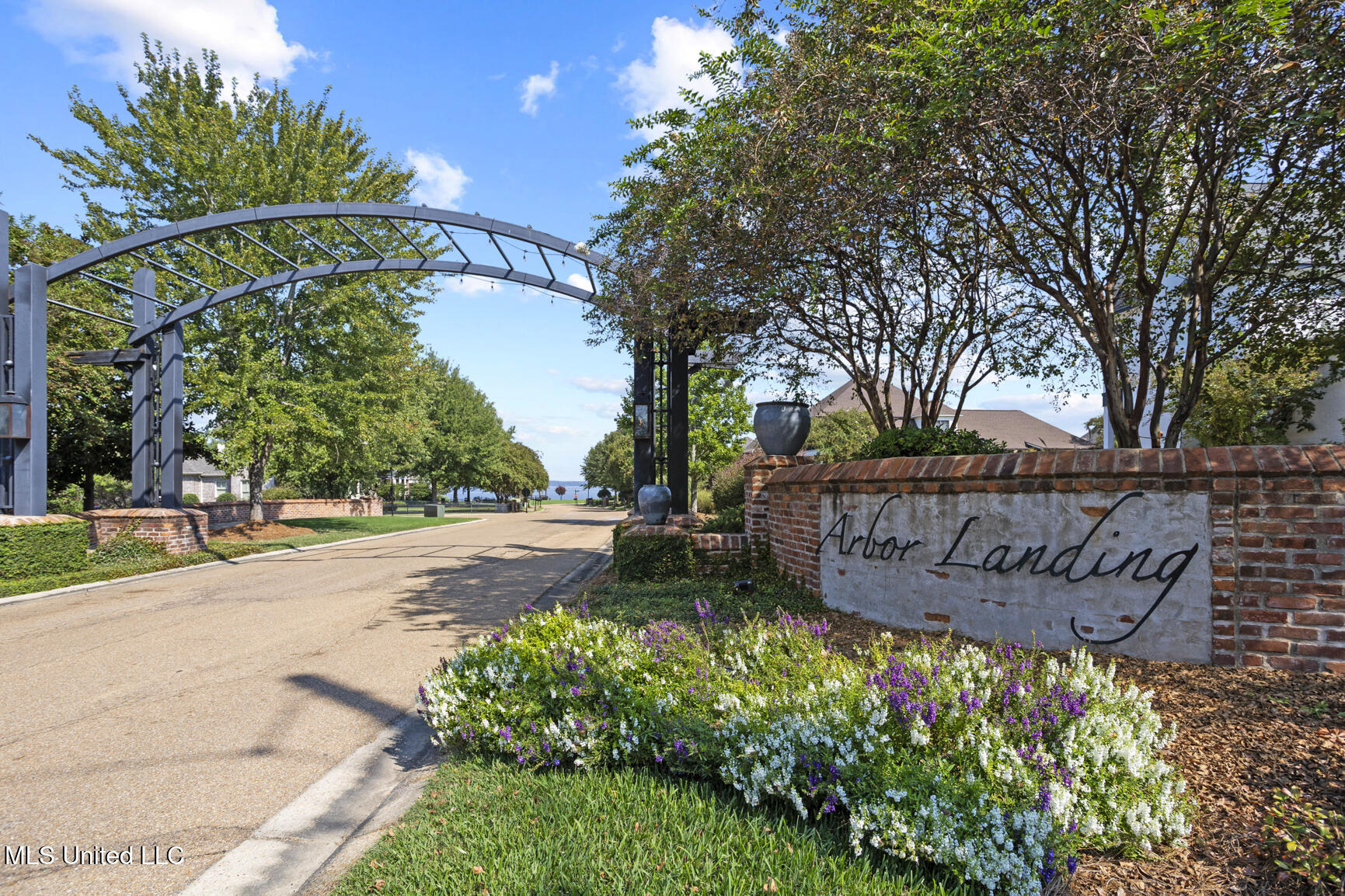 707 Arbor Brandon, MS 39047 - Photo 45 of 49 707 Arbor run-38