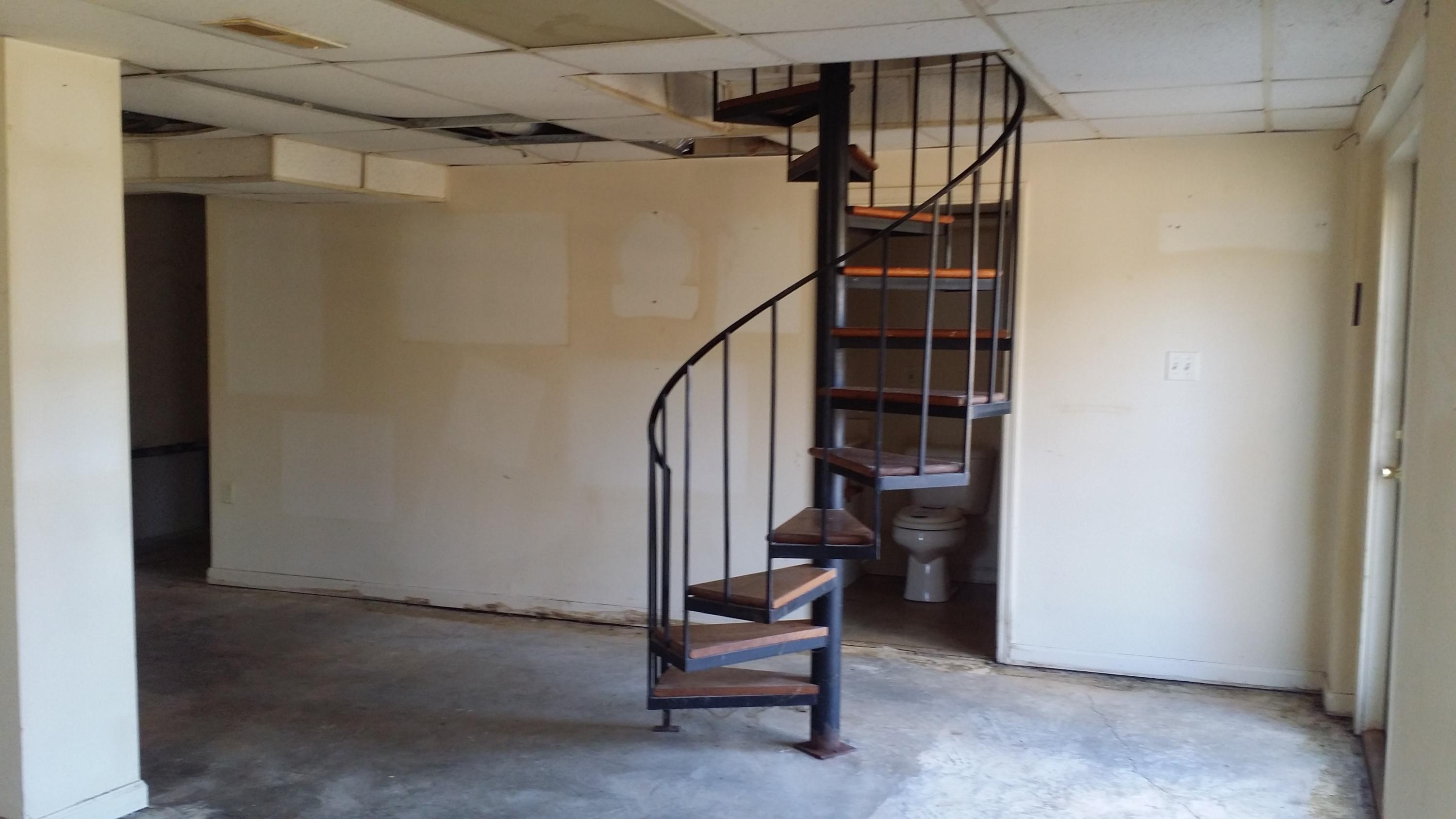 7208-7210 Adams Road Powell, TN 37849 - Photo 5 of 7 20150121_143300.jpg
