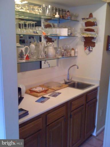 3 Manette Street North Potomac, MD 20878 - Photo 23 of 29 serving area between kitchen and dining room