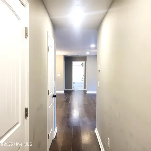 $2,000 | 1604 Crest Drive, Aberdeen, NC 28315