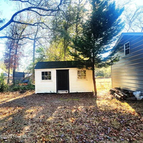 $2,000 | 1604 Crest Drive, Aberdeen, NC 28315