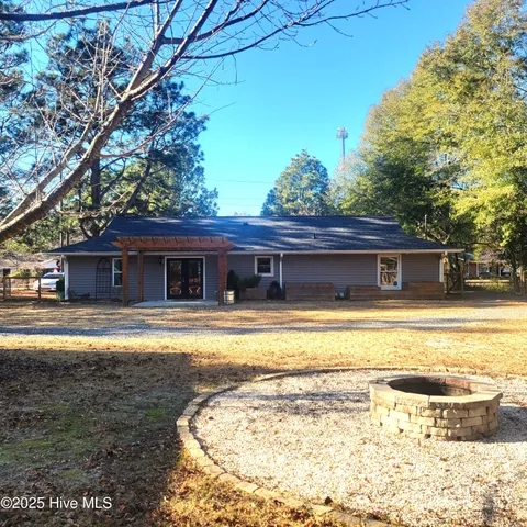 $2,000 | 1604 Crest Drive, Aberdeen, NC 28315