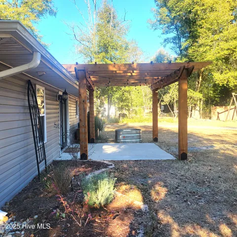 $2,000 | 1604 Crest Drive, Aberdeen, NC 28315