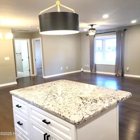 $2,000 | 1604 Crest Drive, Aberdeen, NC 28315