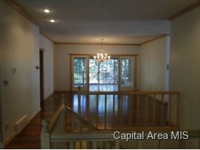 2101 Timberview Drive Springfield, IL 62702 - Photo 7 of 18