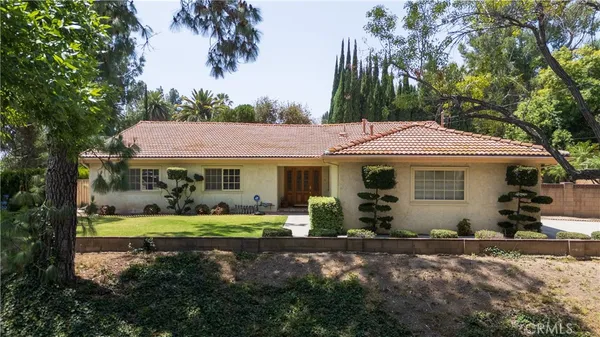 $1,124,000 | 19600 Kingsbury Street, Chatsworth, CA 91311