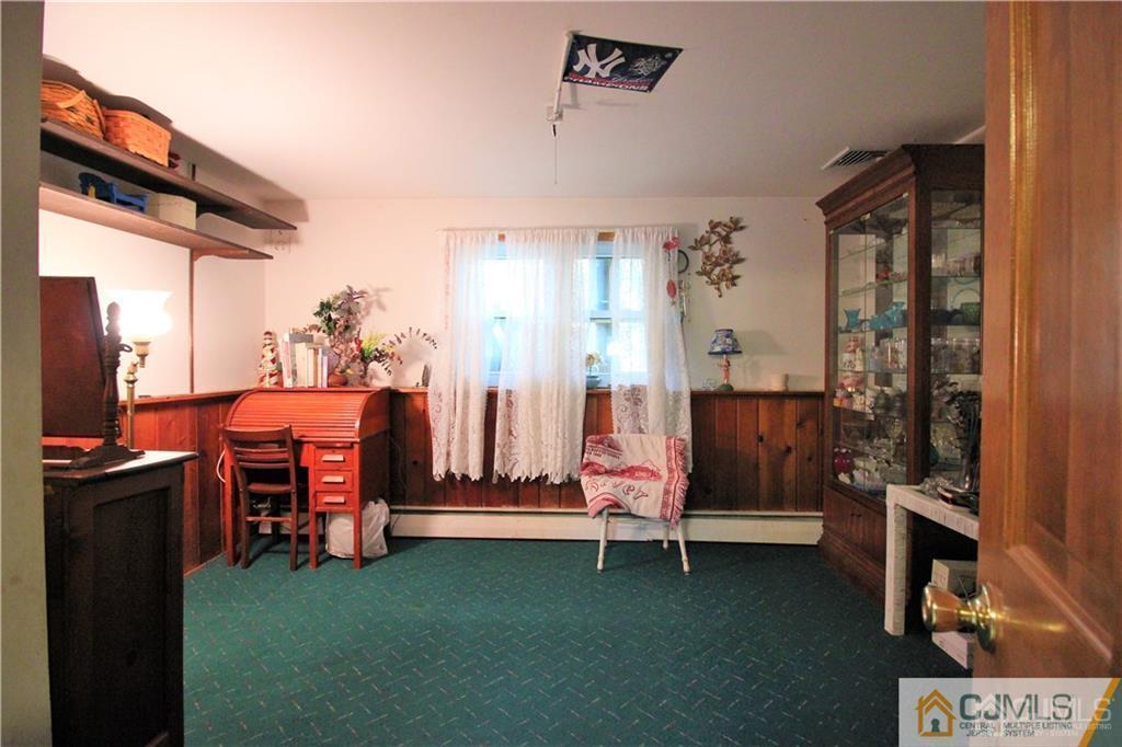 233 Rues Lane East Brunswick, NJ 08816 - Photo 14 of 25 Gallery Image 14