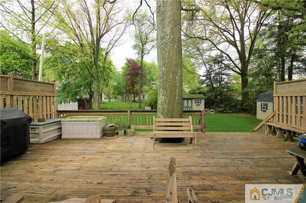 233 Rues Lane East Brunswick, NJ 08816 - Photo 20 of 25 Gallery Image 20