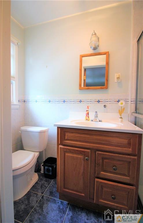 233 Rues Lane East Brunswick, NJ 08816 - Photo 10 of 25 Gallery Image 10