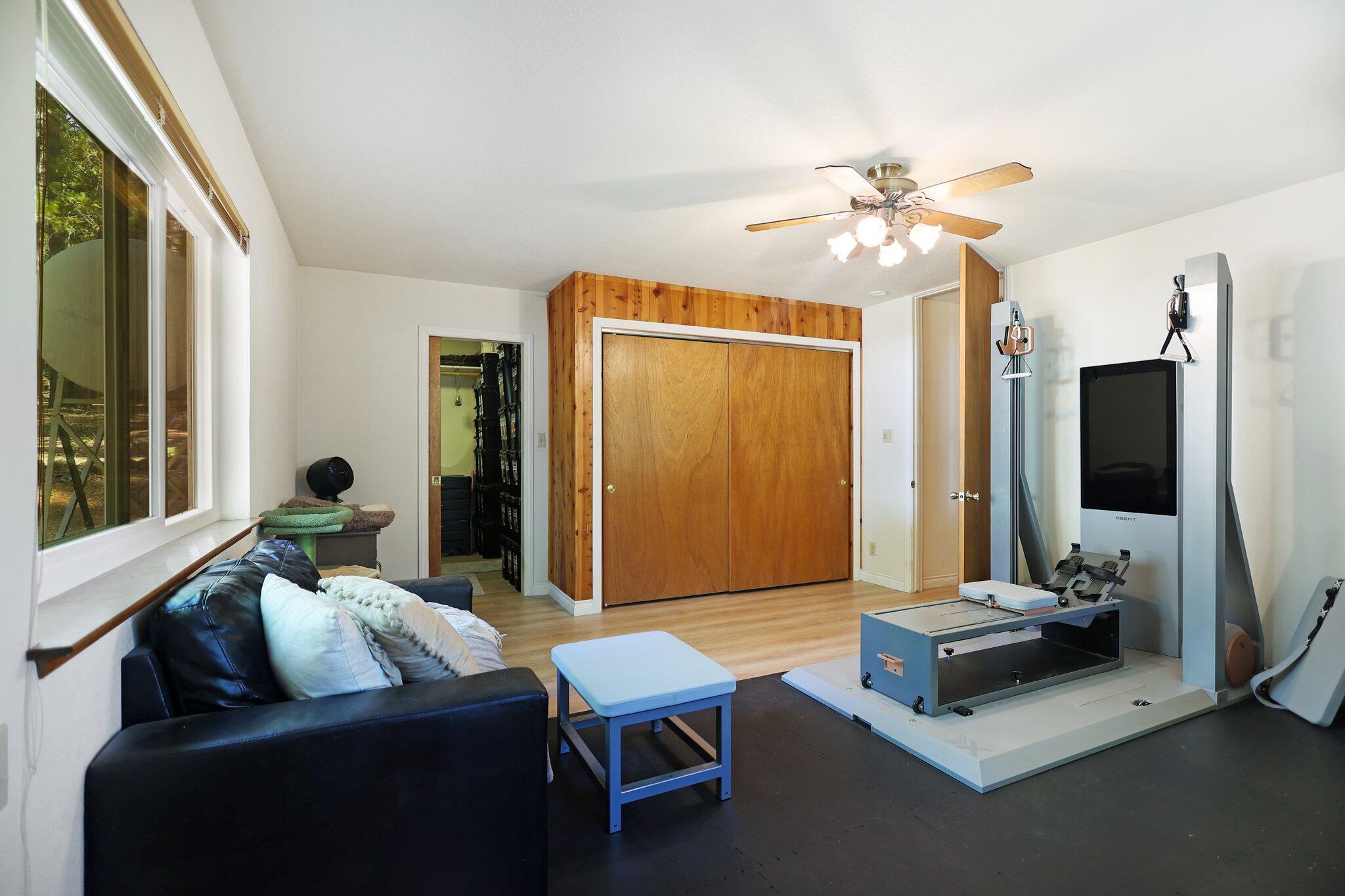 21800 Cedar Ridge Road Manton, CA 96059 - Photo 18 of 35 a living room with furniture and a flat screen tv