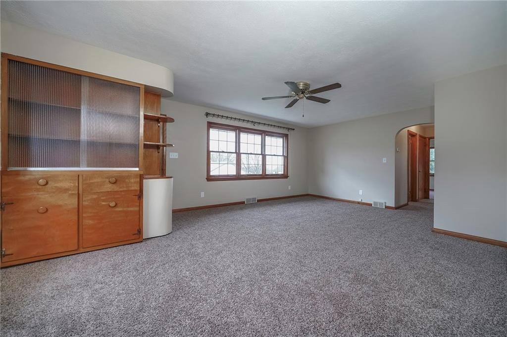 728 Beaver Street Rochester, PA 15074 - Photo 5 of 25