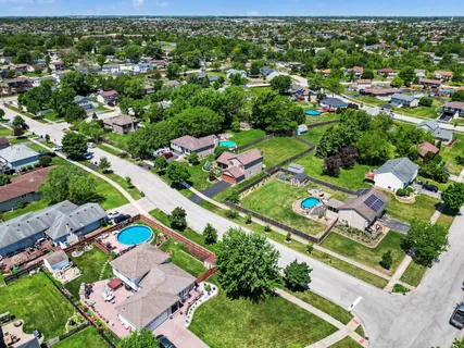 $395,000 | 7912 West Barbara Lane, Frankfort, IL 60423
