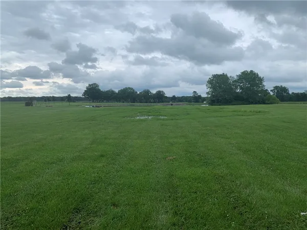 $31,900 | 7 Executive Estates, Mattoon, IL 61938