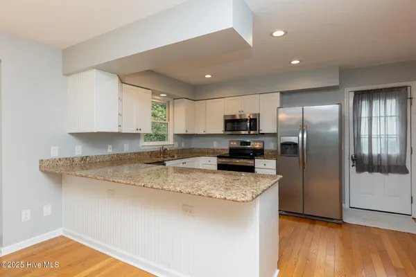 $368,000 | 102 Seminole Court, West End, NC 27376