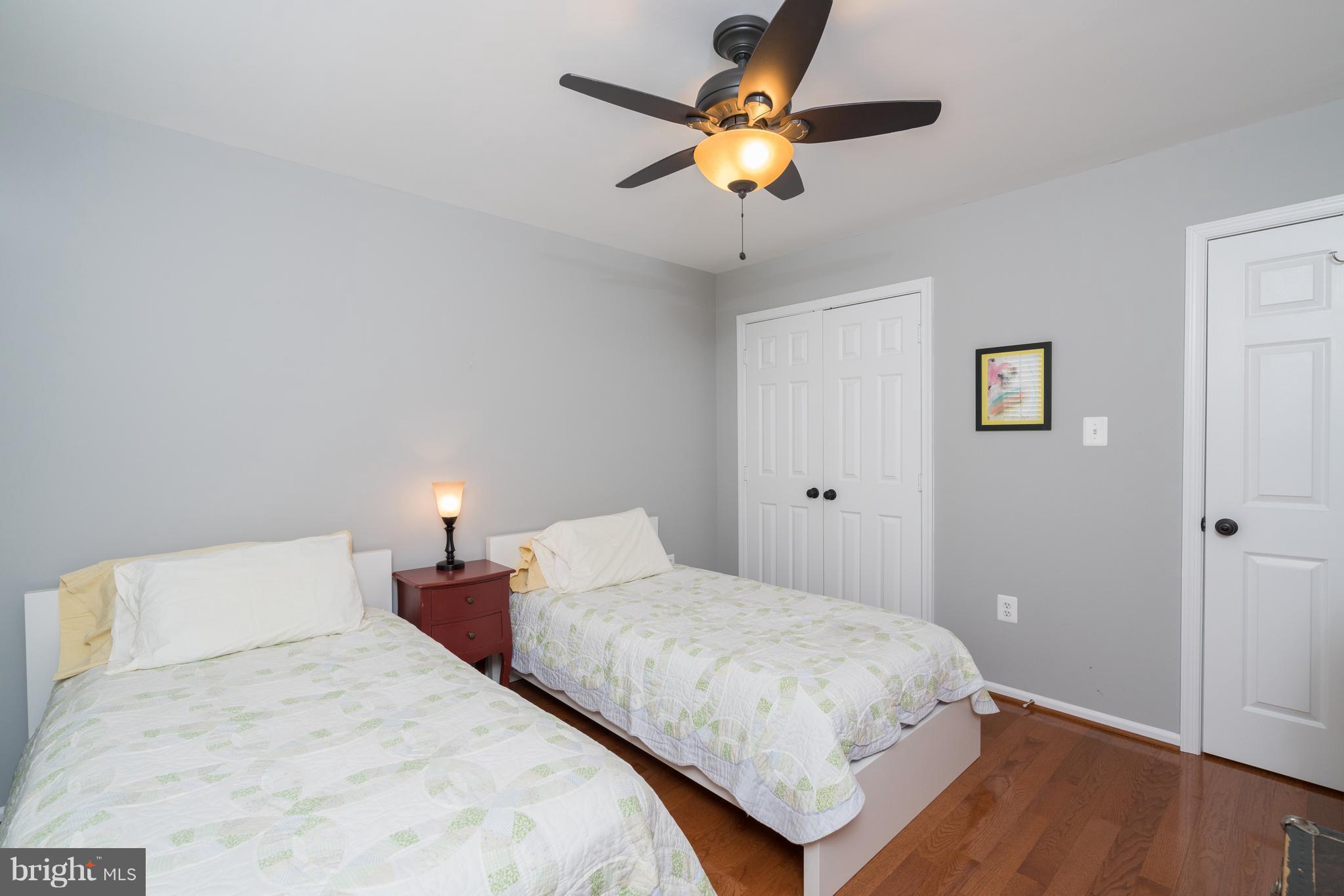 20691 Riptide Square Sterling, VA 20165 - Photo 20 of 27 2nd Bedroom, Reverse View!