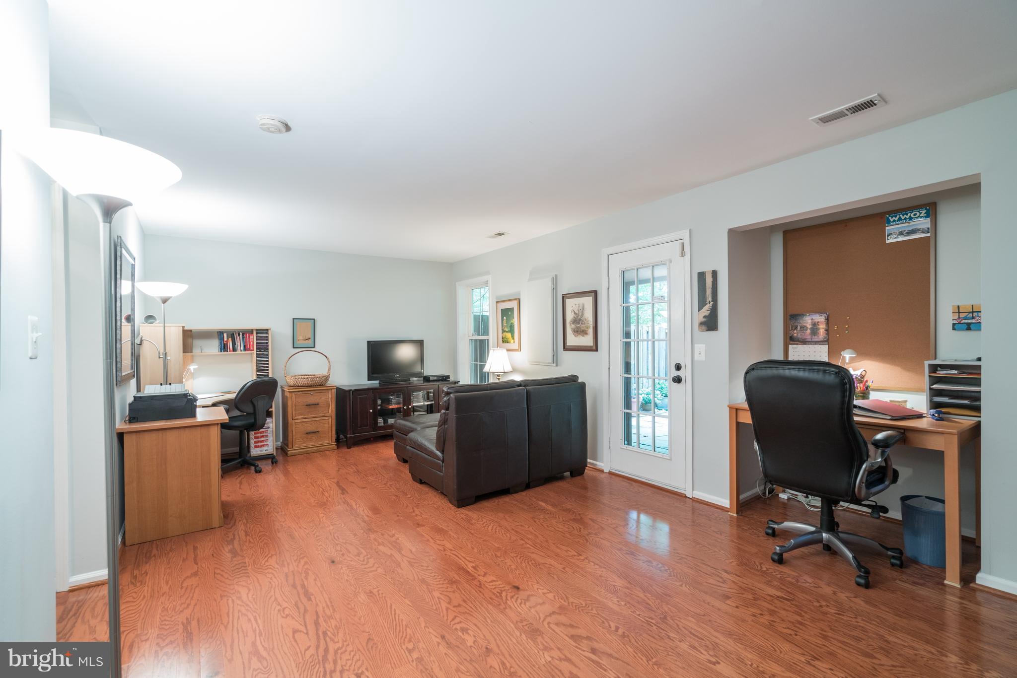 20691 Riptide Square Sterling, VA 20165 - Photo 21 of 27 Finished Basement, Backyard Access!