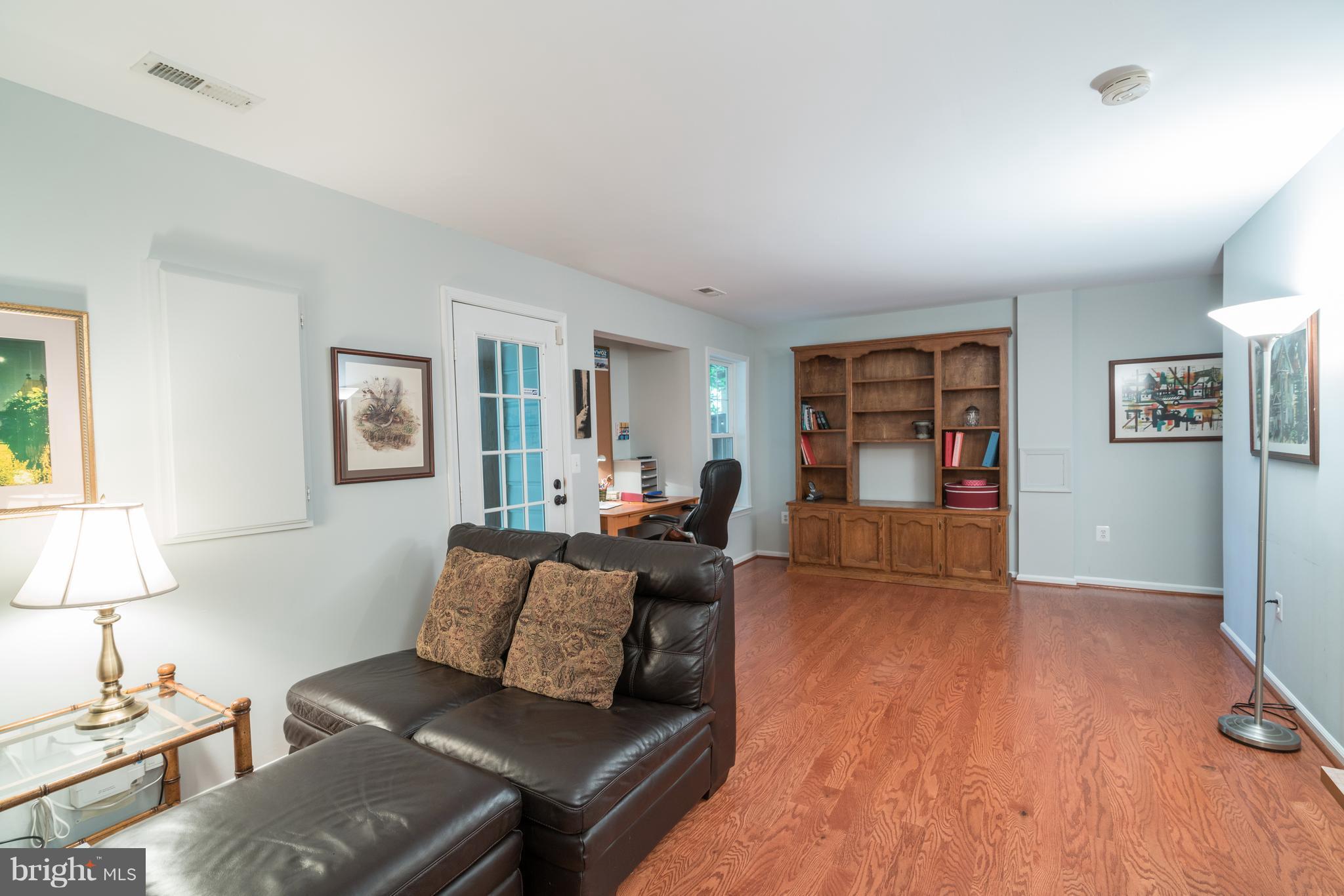 20691 Riptide Square Sterling, VA 20165 - Photo 22 of 27 Hardwoods Throughout, Great Space to work with!