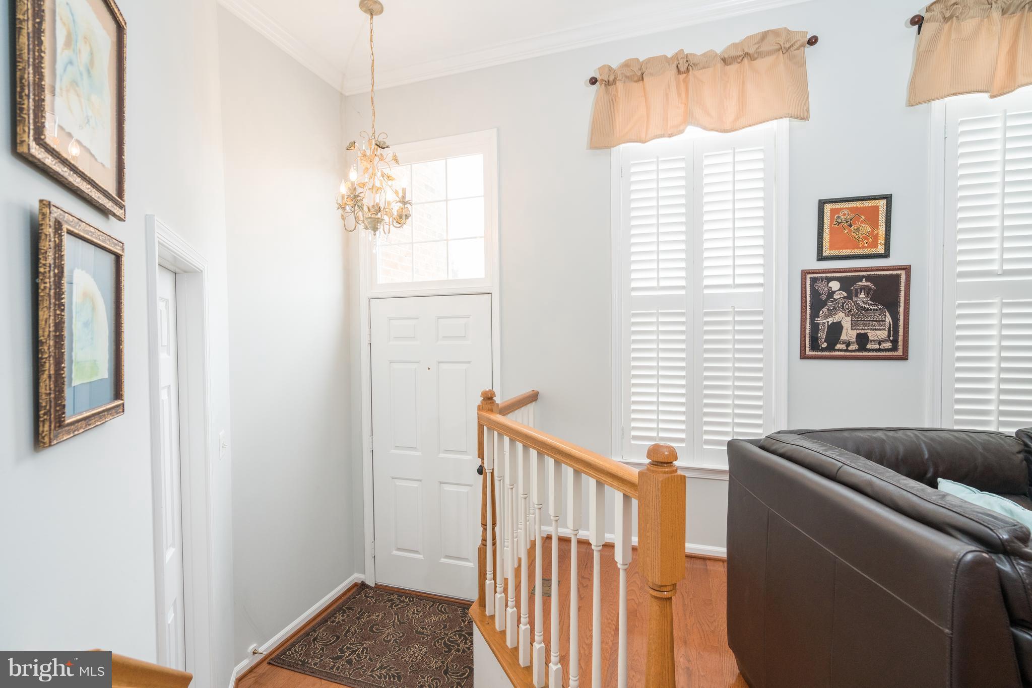 20691 Riptide Square Sterling, VA 20165 - Photo 6 of 27 Foyer, with Beautiful Light Fixture!