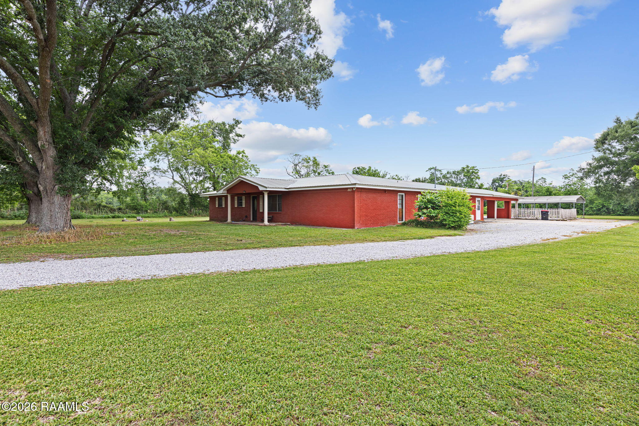 223 South Fieldspan Road Scott, LA 70583 - Photo 3 of 32
