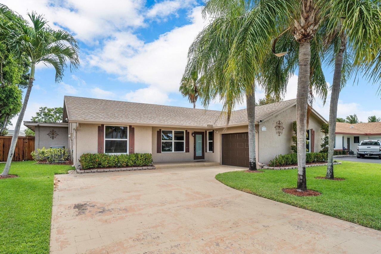 9652 Richmond Circle Boca Raton, FL 33434 - Photo 1 of 37 001-9652RichmondCircle-BocaRaton-FL-3343