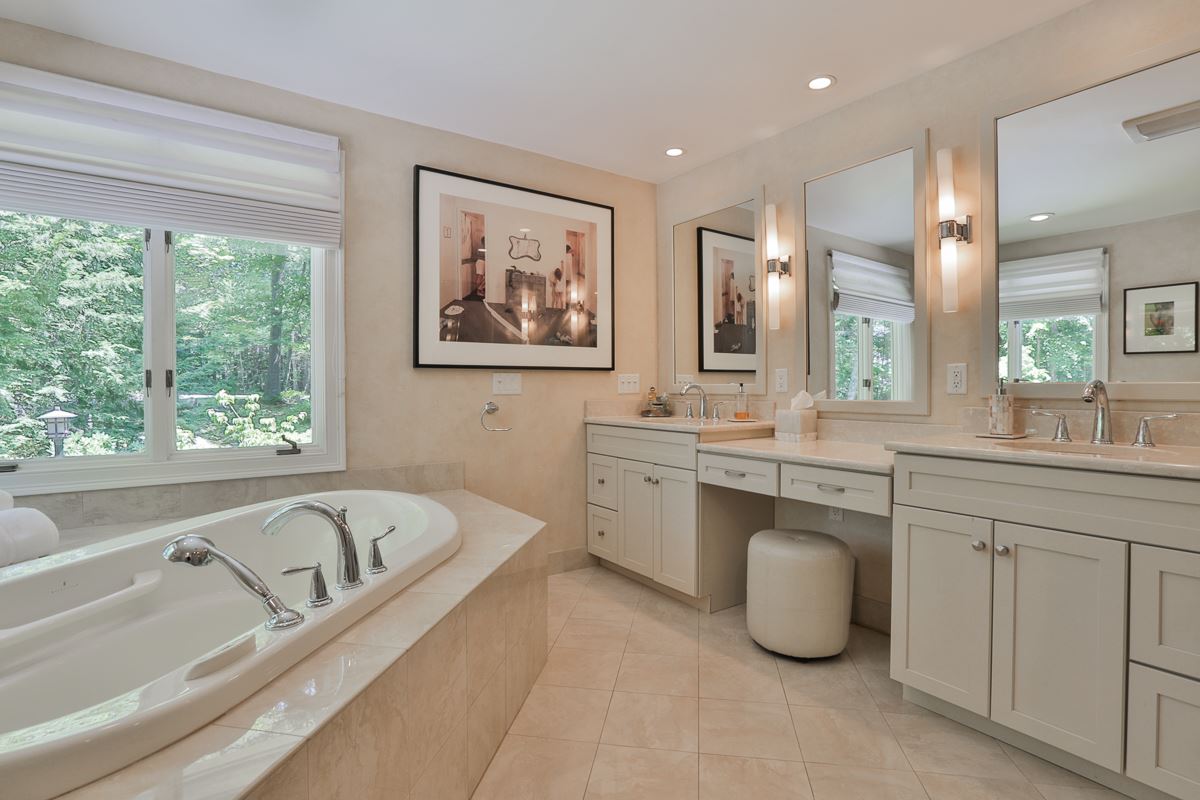 22 Nathan Lord Road Amherst, NH 03031 - Photo 18 of 40