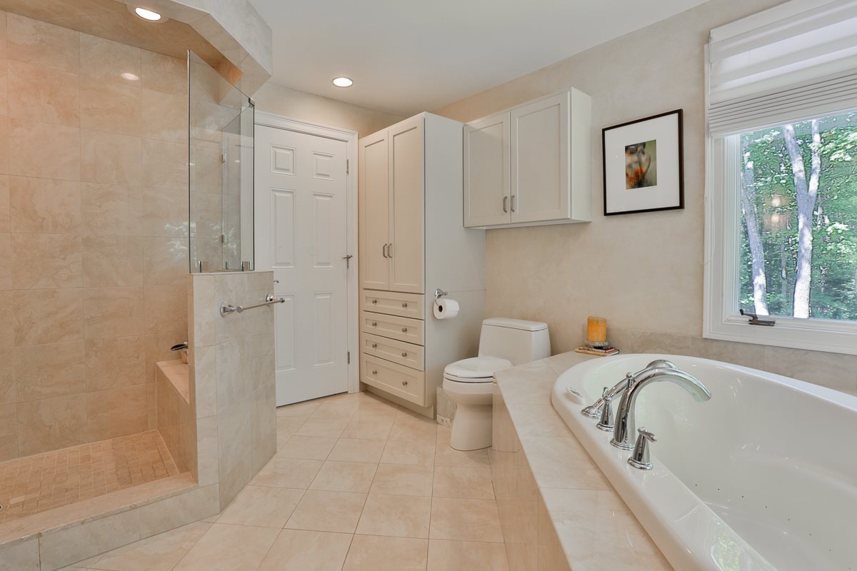 22 Nathan Lord Road Amherst, NH 03031 - Photo 19 of 40