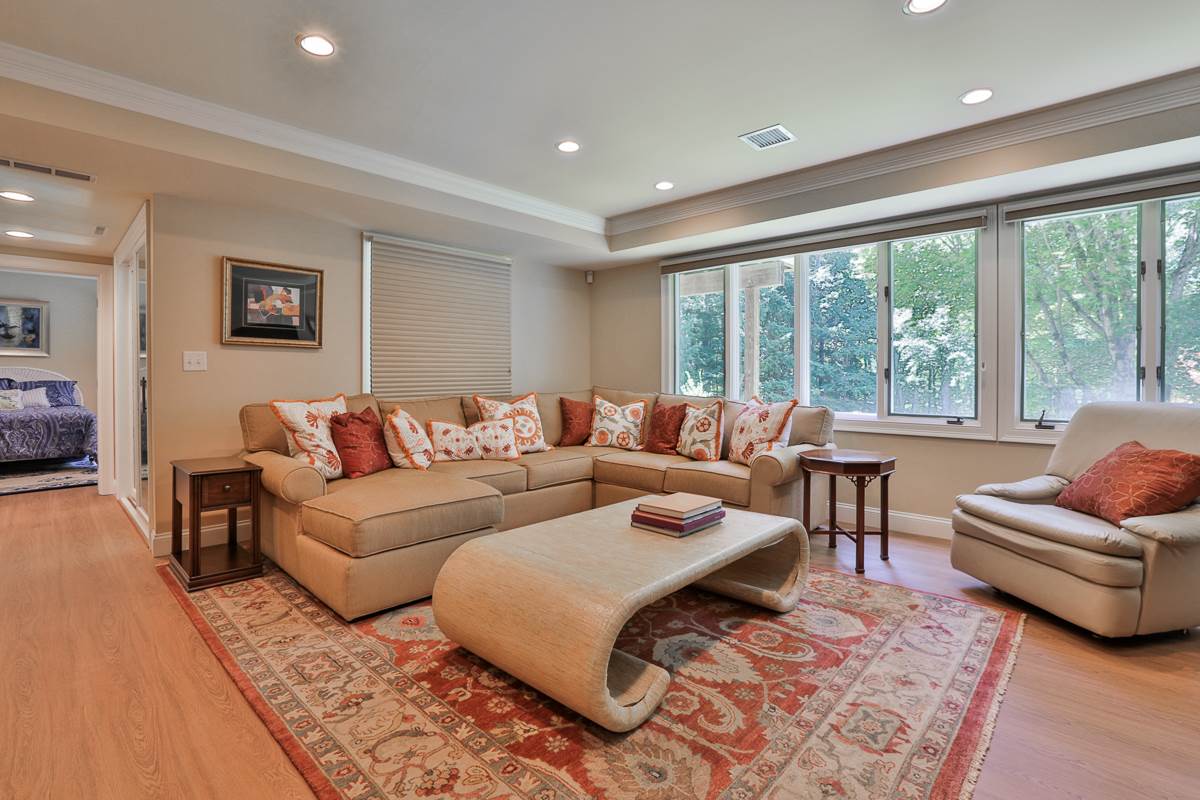 22 Nathan Lord Road Amherst, NH 03031 - Photo 32 of 40