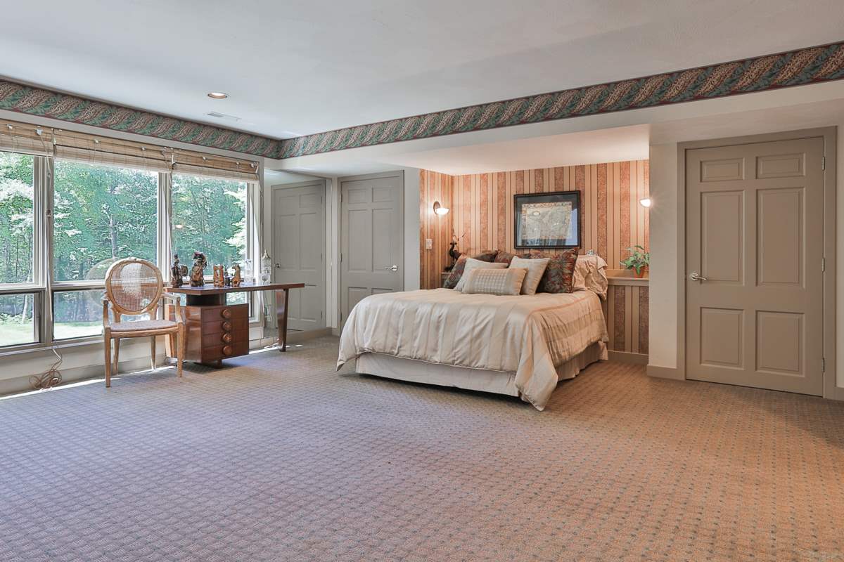 22 Nathan Lord Road Amherst, NH 03031 - Photo 36 of 40